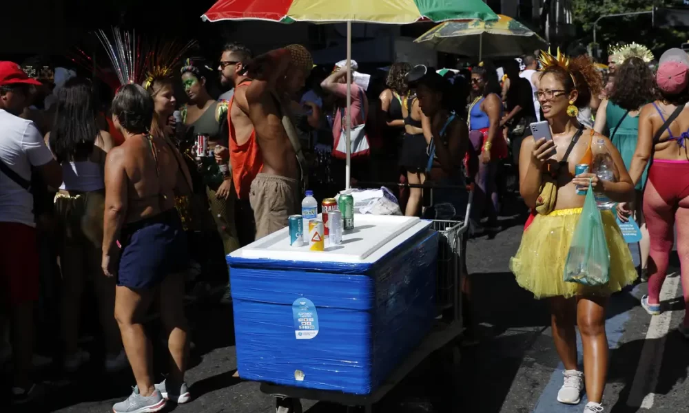 Saiba como se prevenir dos golpes financeiros no carnaval - 30 Minutos ...